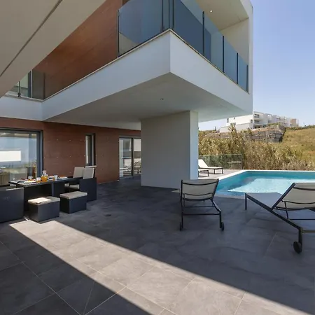 Poolside & Seaview *