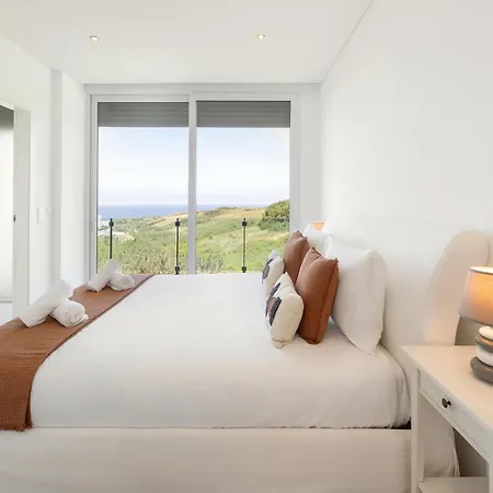 Villa Poolside & Seaview