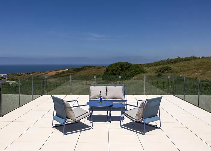 Poolside&seaview * Lourinhã