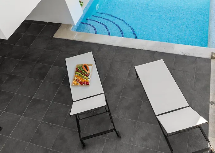 Poolside&seaview * Lourinhã